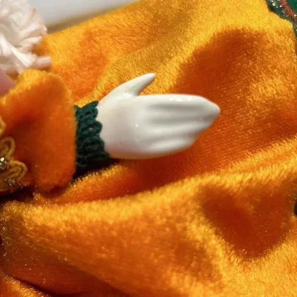 Handmade from St-Petersburg Russia Angela porcelain doll excellent condition - Picture 7 of 9